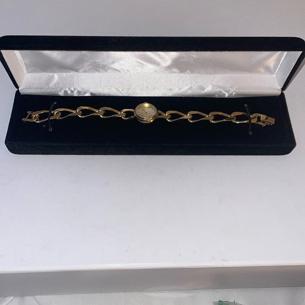 Armitron chain wrist band watch antique